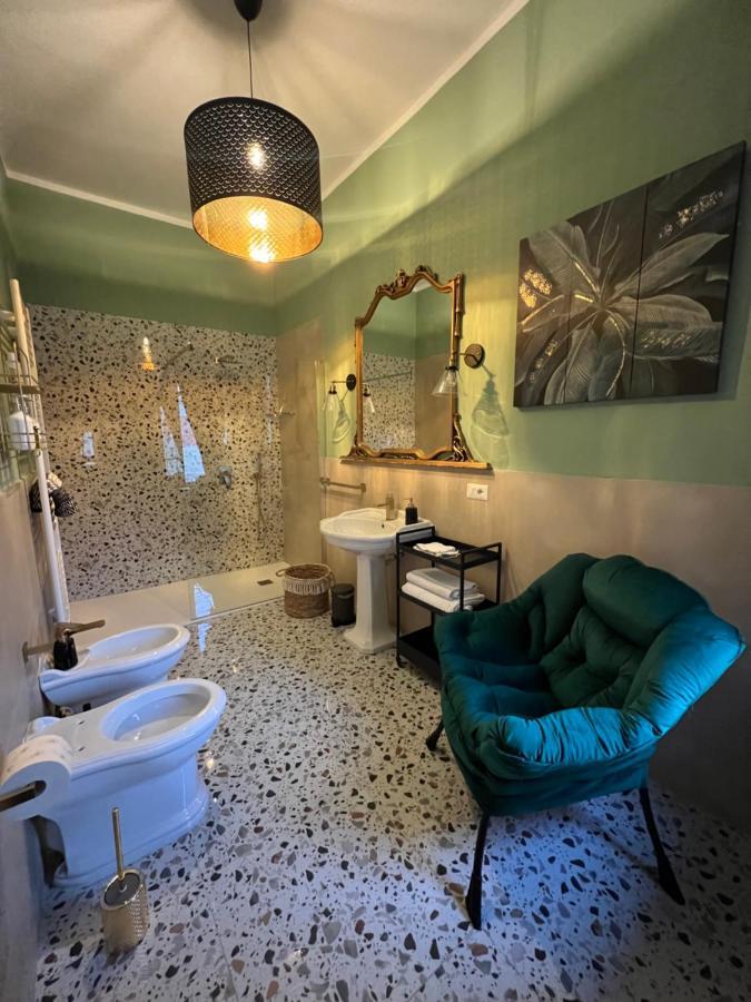 Borgo Marinaro Suite Salerno Bagian luar foto